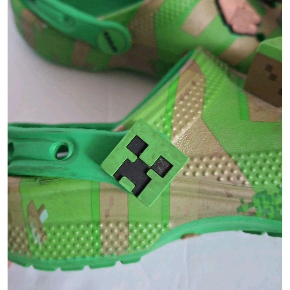 Minecraft Kids' Crocs Size Kids C12 Slides LIMITED EDITION Activewear Non-slip - Picture 12 of 14